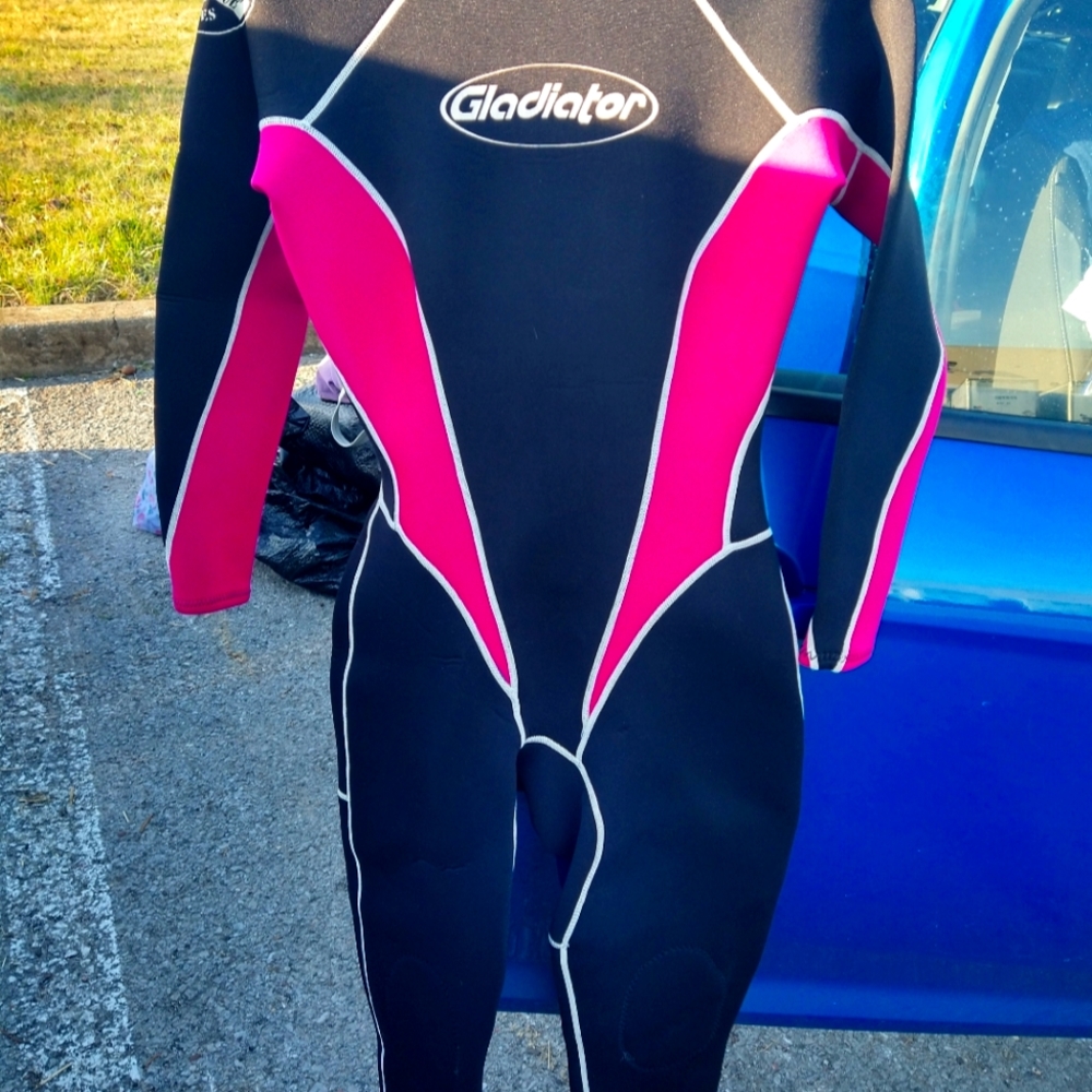Wetsuit and snorkeling goggles